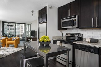 400 N Mcclurg Ct, Chicago, IL 60611