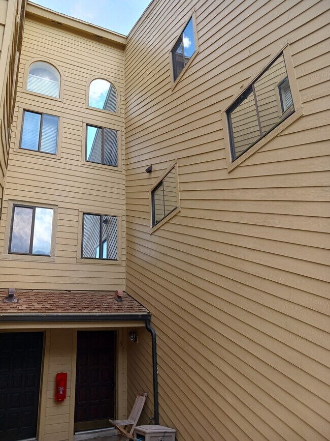 441 N Harbor City Blvd unit D-3 (A), Melbourne, FL 32935 - photo 3