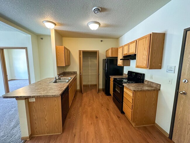 Beach View, Ames, IA 50014 - photo 5