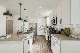 22030 E Aurora Pkwy, Aurora, CO 80016