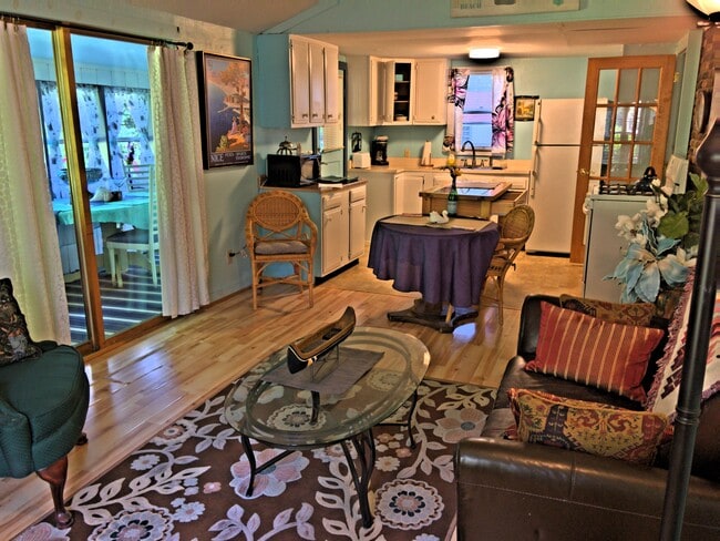 111 Causeway Rd, Colchester, VT 05446 - photo 3