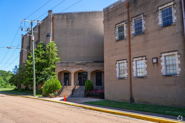 The Amazing Christian School is a private school that serves students in grades K through 4th.