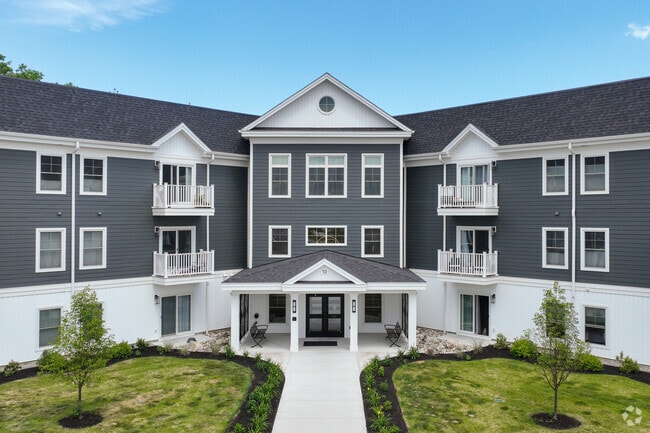 Cascade Falls Apartments, Saco, ME 04072 - photo 3