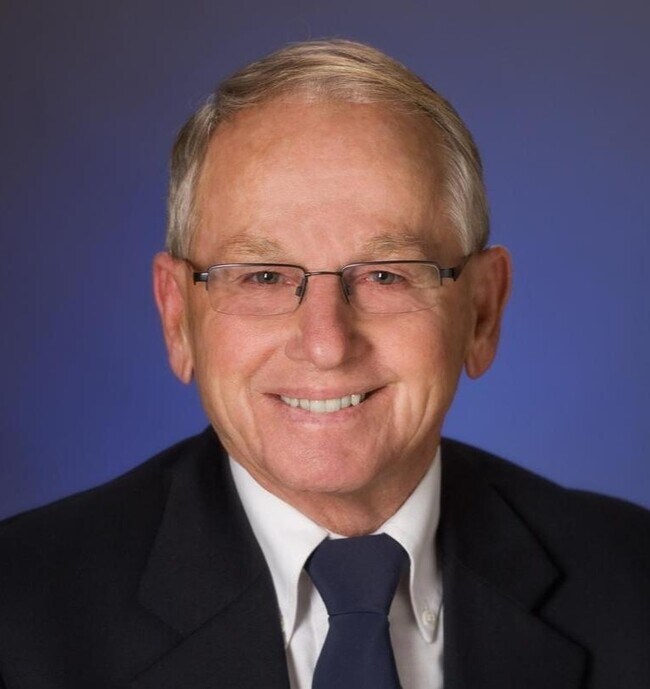 Dennis Bailey