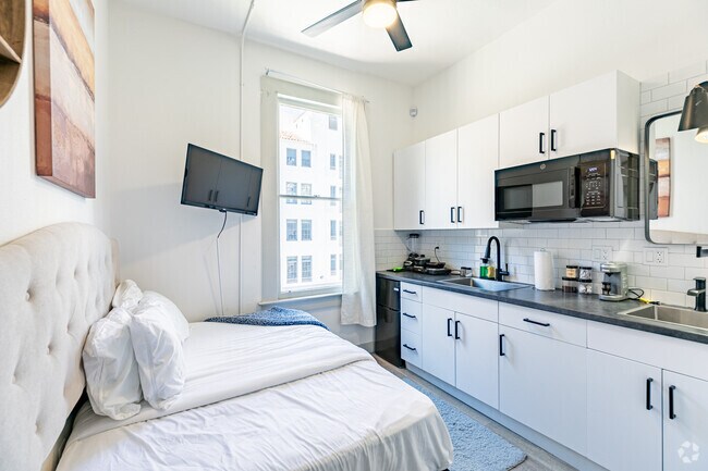 STU, 1BR, 531SF