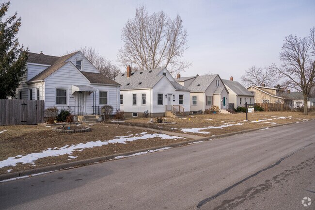 A row of homes in the Bellvue neighborhood of Brooklyn Center.