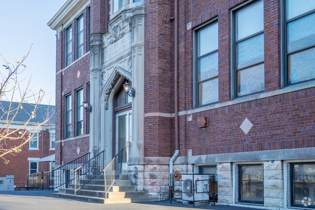 The student population of Prince of Peace Catholic Montessori is 38.