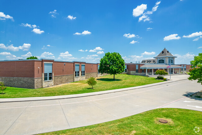 Savannah Elementary School is part of the Denton Independent School District.