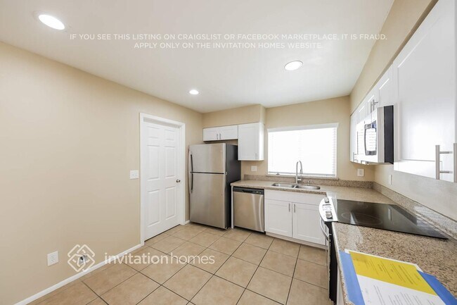 9635 N 35th Ln, Phoenix, AZ 85051 - photo 7