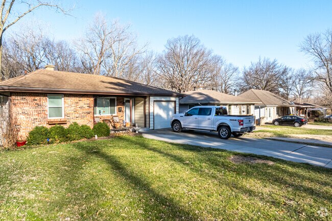 Ranch homes line the streets in the Gracemor-Randolph Corners neighborhood.