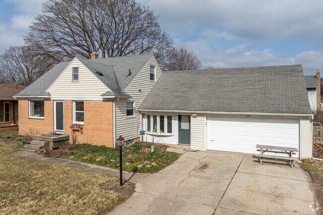 Minimal Traditional homes, some with add-ons, can be found in the Mapleview neighborhood.