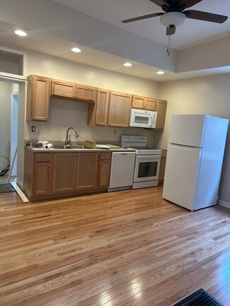 1425 S 1st St Unit 2, Louisville, KY 40208