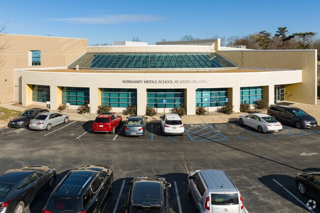 Normandy Middle at Lucas Crossing has a D-plus rating from Niche in Glen Echo Park neighborhood.