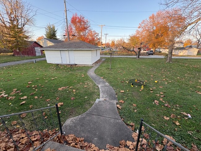 901 E Scott St unit B, Kirksville, MO 63501 - photo 7