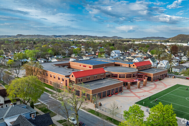Northside Elementary School has a 8 to 1 student-teacher ratio according to Niche.
