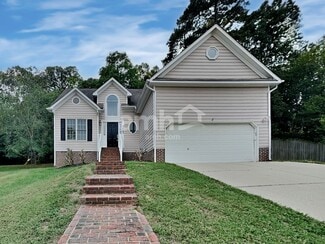 4805 Adams Ridge Dr, Greensboro, NC 27407