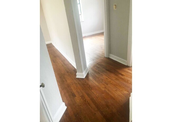 599 Lowell Ave unit 599-05, Cincinnati, OH 45220 - photo 6