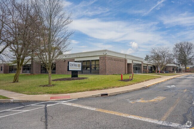 Parents trust Central Elementary to educate and teach young learners in Lebanon.