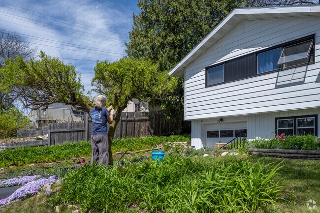 Lake View Hill residents pride themselves on the upkeep of their yards.