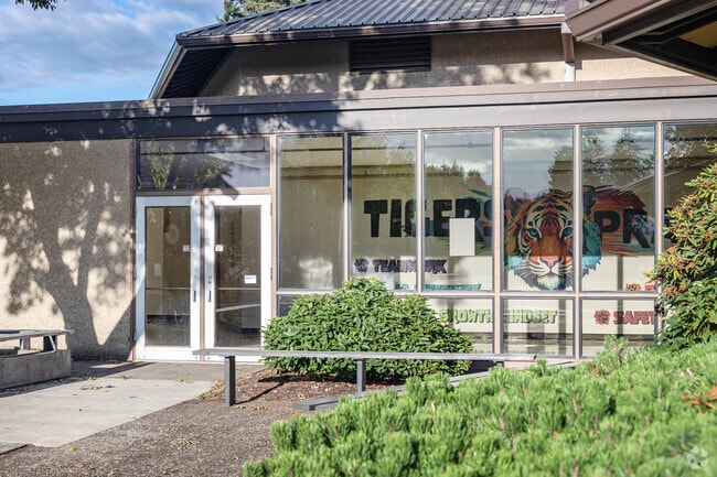 North Albany Middle School in Albany, OR is home of the Tigers.