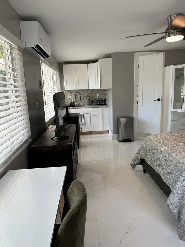 3163 NW 29th St unit 3163 B, Miami, FL 33142 - photo 5