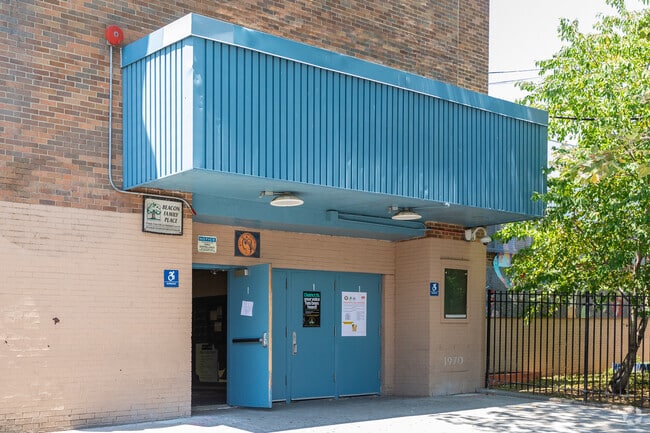 Minority enrollment at Vista Academy is 98%.