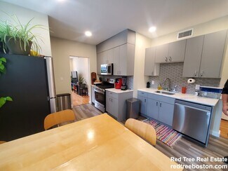 1914 Beacon St Unit 1, Boston, MA 02135