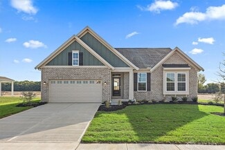 410 S Landon Ln, Springfield, OH 45502