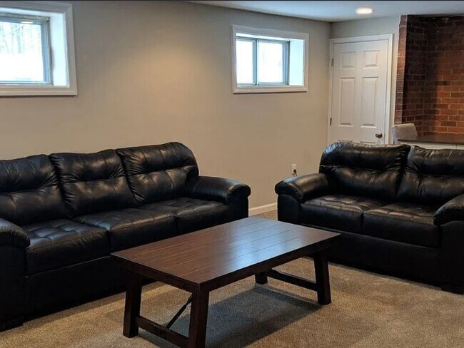 10208 Farrar Ave unit Basement, Cheltenham, MD 20623 - photo 3