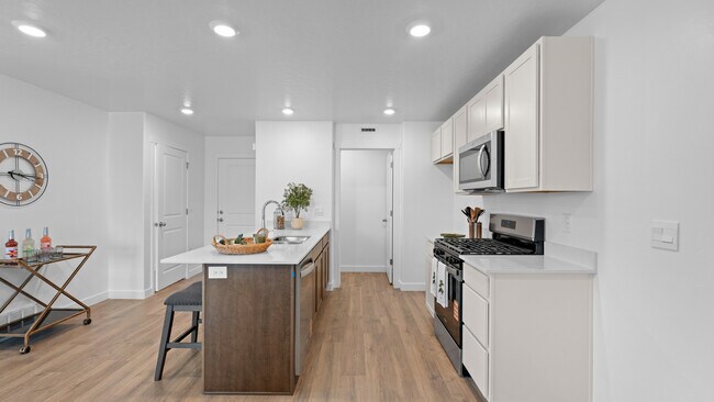 1796 E Albion Dr unit 1141, Salem, UT 84653 - photo 4