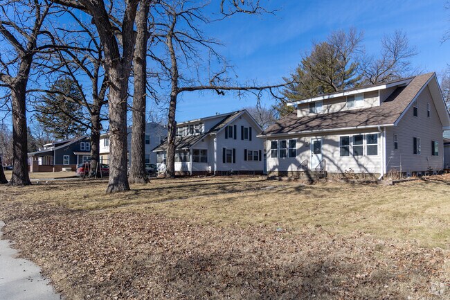 These classic bungalows add to the charm of Oak-Riverside’s main corridor.