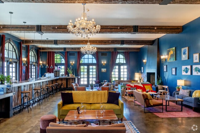 Tooth and Nail House of Wine is a beautiful place to relax in Templeton, California.