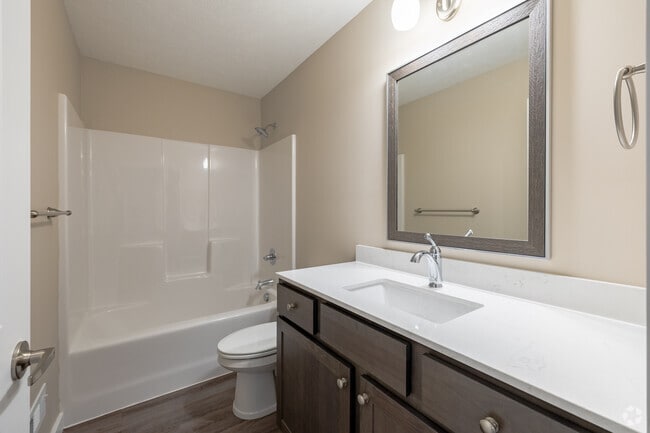 9085 Kingsfield Dr unit 38703607, Kingsley, MI 49649 - photo 7