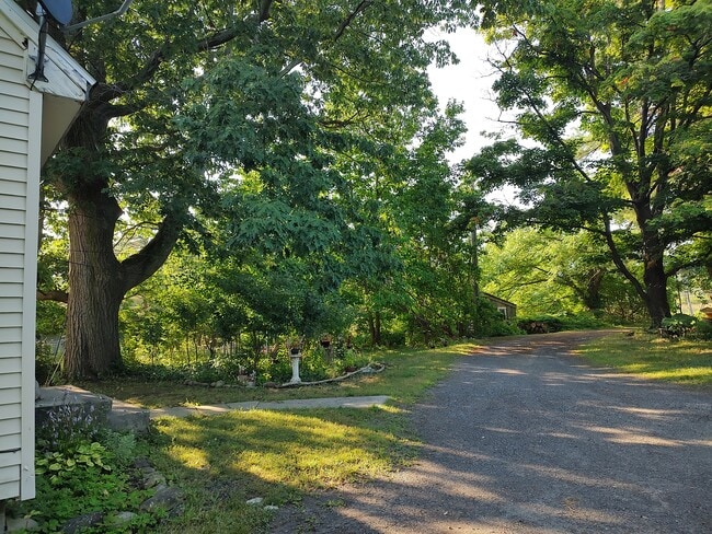 1314 Blakeley Rd, East Aurora, NY 14052 - photo 3