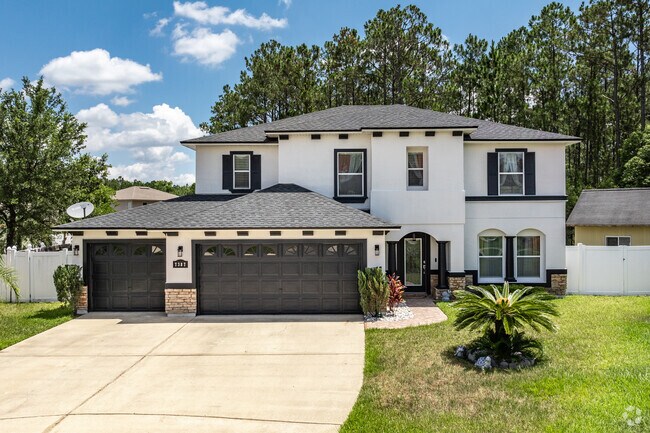 Larger homes can be found in Chimney Lakes/Argyle Forest.