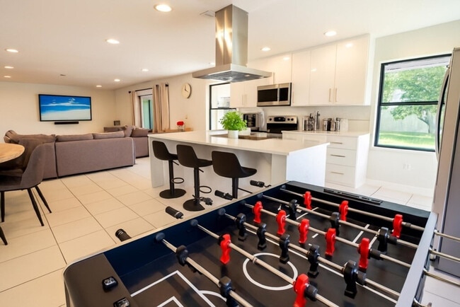 830 SW 14th Ct unit ID1287060P, Fort Lauderdale, FL 33315 - photo 4