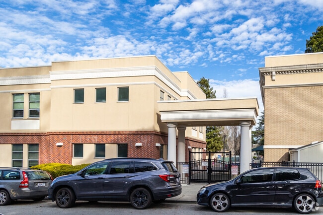 McKinley Elementary sits in a busy neighborhood.
