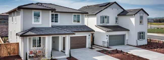 Maggiore Lakeshore Streetscape 2of2 041025