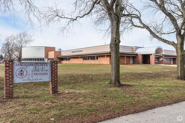 James Hart School has 711 students and an overall B grade according to Niche.