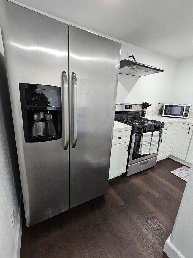 3911 Woolwine Dr Unit B, Los Angeles, CA 90063