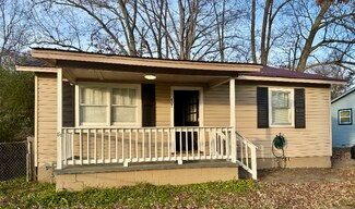 407 Ponroy St, Scottsboro, AL 35768