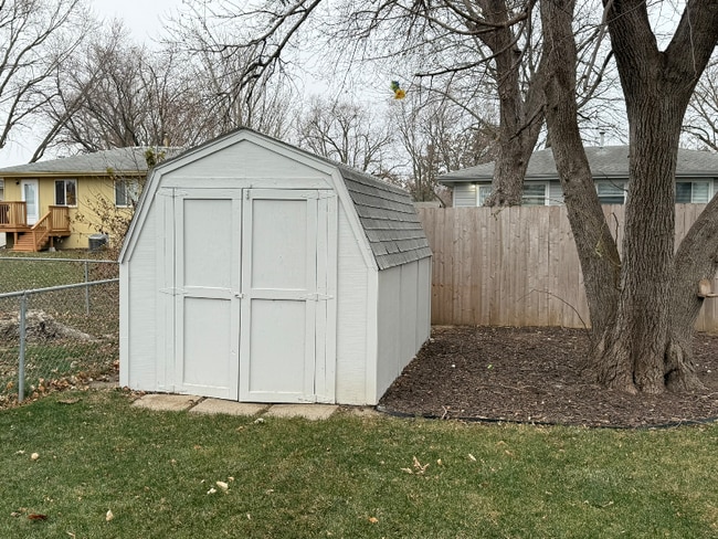 221 E Glenmore Dr, Gretna, NE 68028 - photo 5