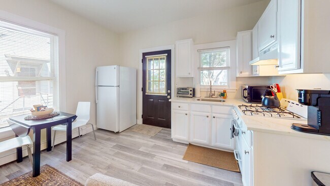 24 Hews St unit 1, Cambridge, MA 02139 - photo 5