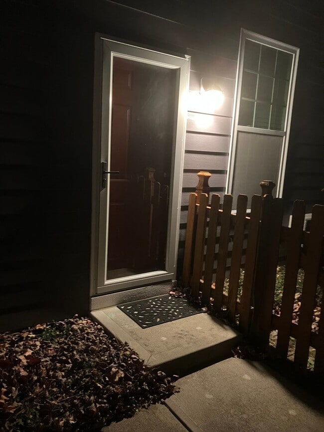 410 Gateshead Ct, Westfield, IN 46074 - photo 4