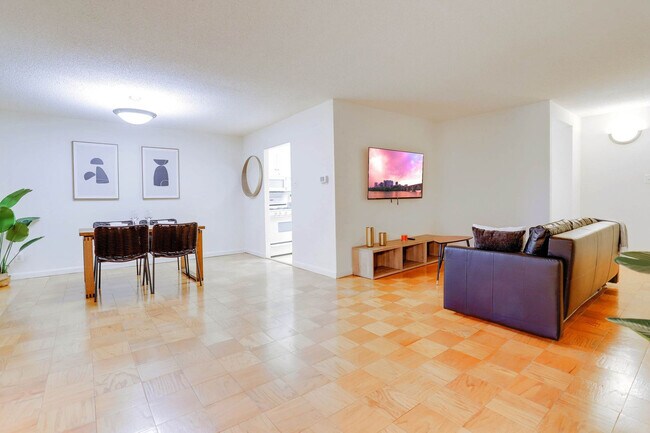 320 23rd St S unit FL7-ID1022524P, Arlington, VA 22202 - photo 2