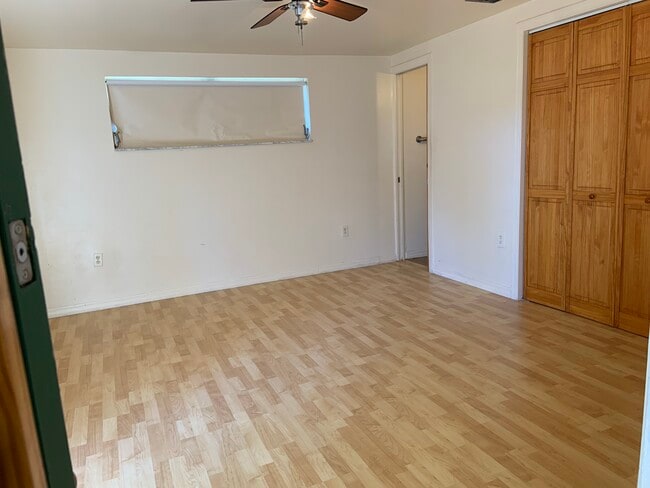 8736 Overlook Dr unit 2, Temple Terrace, FL 33617 - photo 3