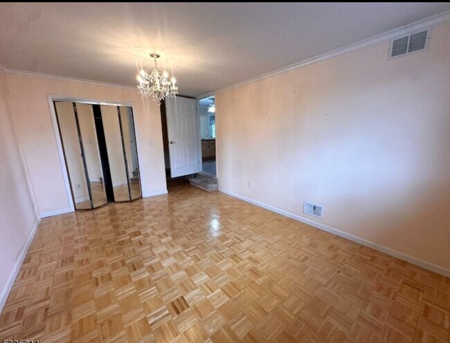 228 S 16th Ave, Manville, NJ 08835 - photo 6