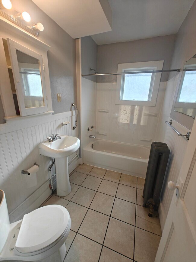 59 Lester St unit 2, Springfield, MA 01108 - photo 4