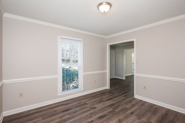 9313 Fairmead Dr, Charlotte, NC 28269 - photo 7