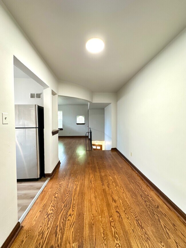 4637 Jamieson Ave unit 1st fl, Saint Louis, MO 63109 - photo 5